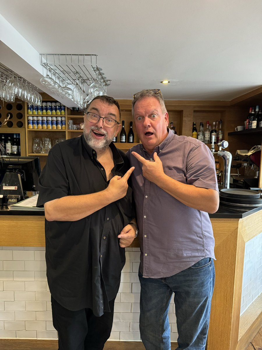 Glen Thompsett tweet media