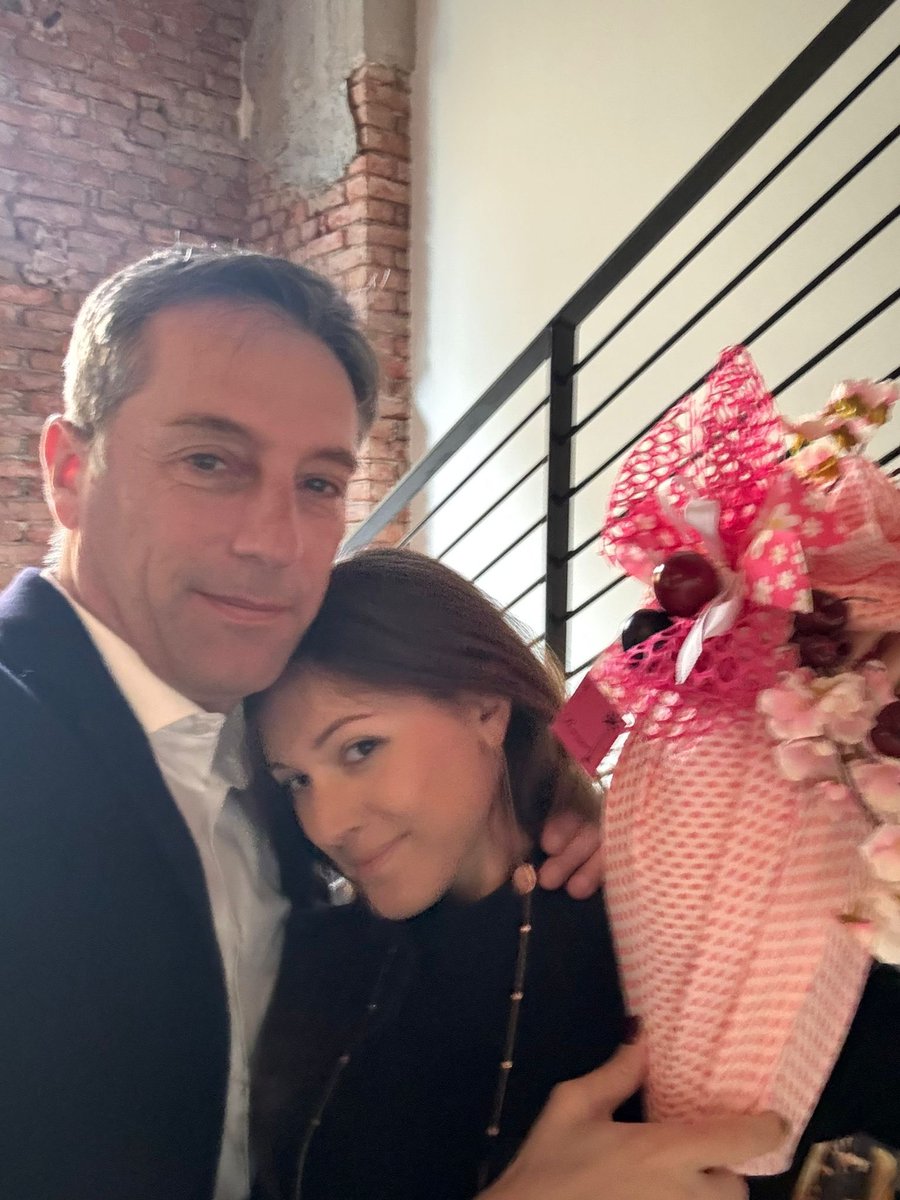 Auguro a voi e alle vostre famiglie giorni di serenità, buona Pasqua❤️ #Pasqua2024