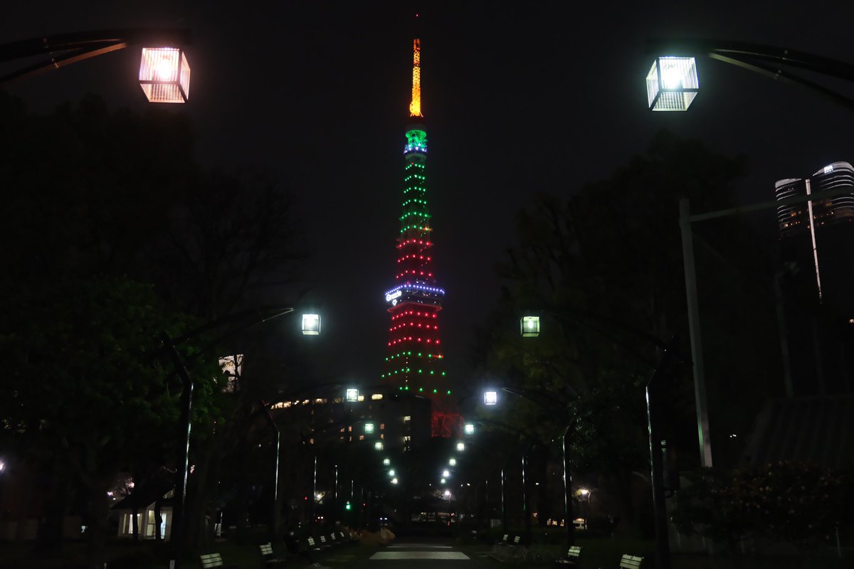 今日は違うアングルから見た東京タワー🗼
（鶏蛇豚の場所だよ)

#Gucci60YearsInJapan 
#羽生結弦GUCCIアンバサダー就任
#GUCCI #羽生結弦