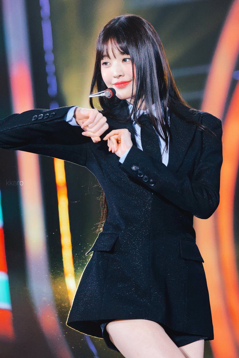 FFC_0915's tweet photo. 231010 TMA

#AprilFoolsDay
#원영 #장원영 
#JANGWONYOUNG https://t.co/kT8VKWyC90