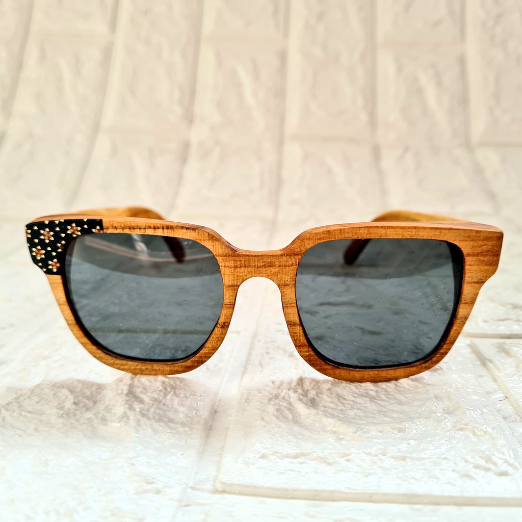 عینک چوبی ساز(امیرحسین) tweet media