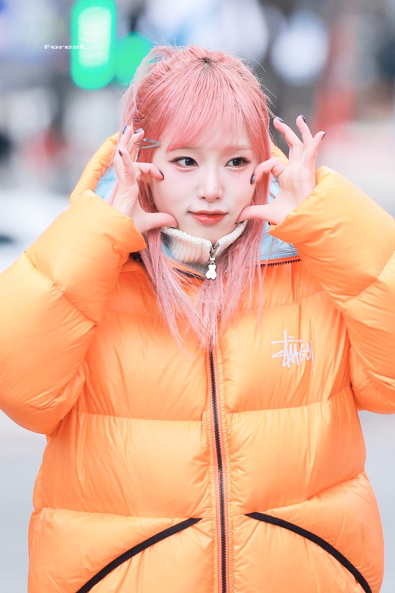 ur__forest's tweet photo. #AprilFoolsDay 🐣
#최예나 #YENA https://t.co/voNJk0hXsh