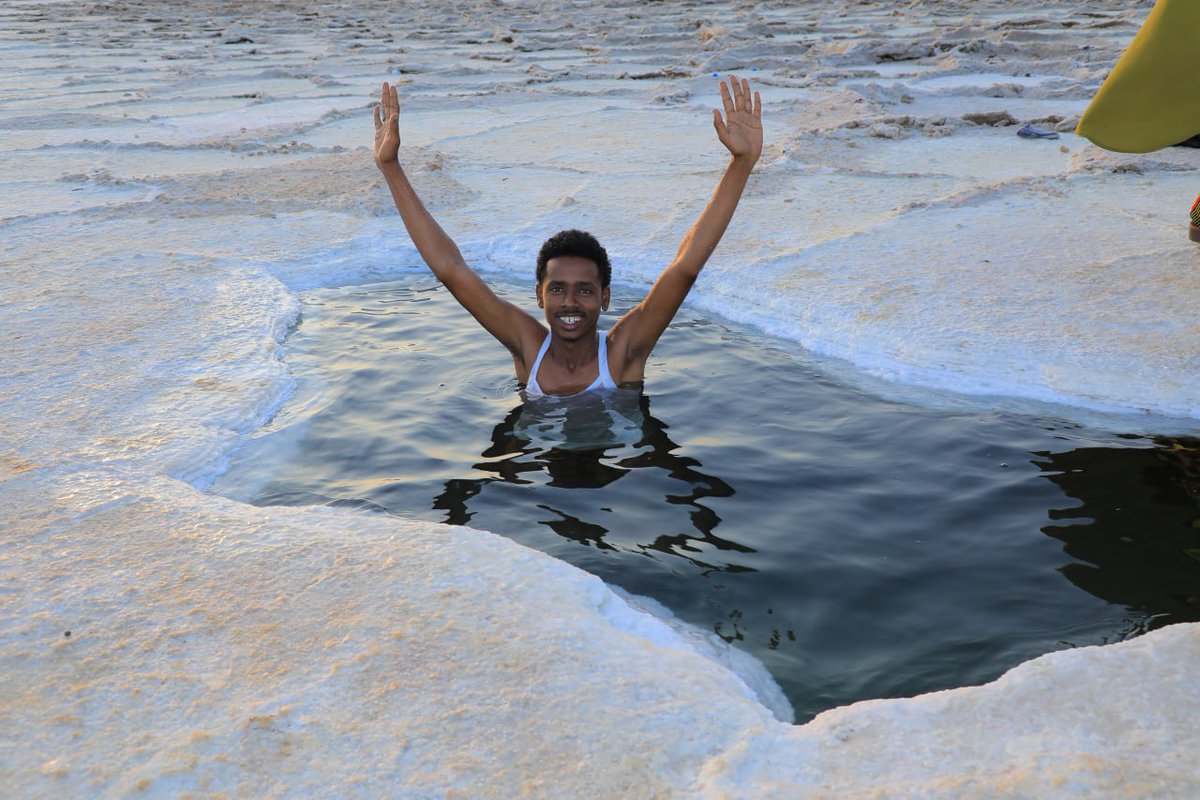 EdrisJabir2's tweet photo. #As_Ale Salt water pool 🏊 

#The Dallol salt water pool is a natural pool located in the Danakil Depression in northern Ethiopia🇪🇹 https://t.co/oYT2R7mrAG