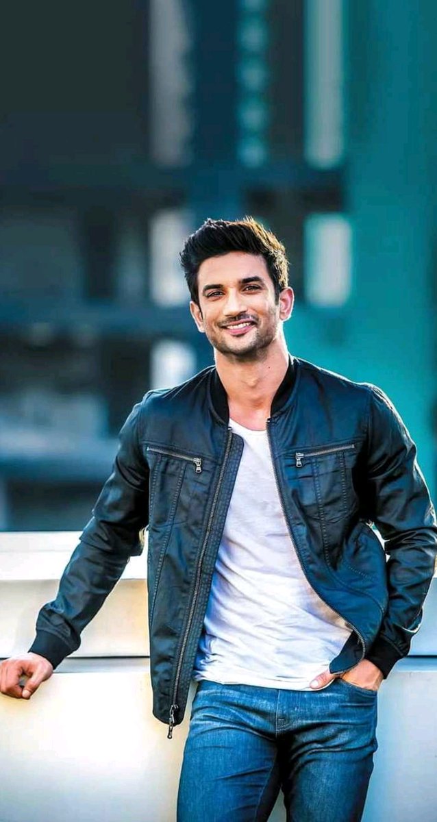 Sushant Singh Rajput is a name that will make you emotional yet leave a smile on your face, thanks to his incredible performances. Beyond his career as an actor, he was a talented dancer and had enthusiast in physics and astronomy. Bollywood Envied SSR Talent