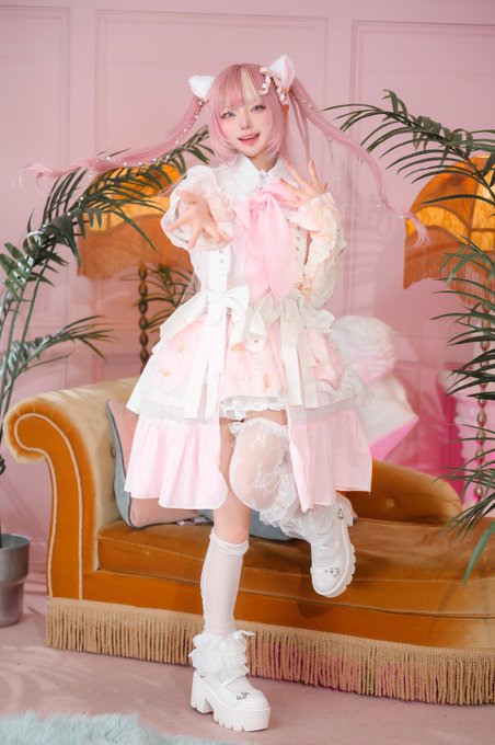 コスプレイヤー凸守たかねのTwitter画像32