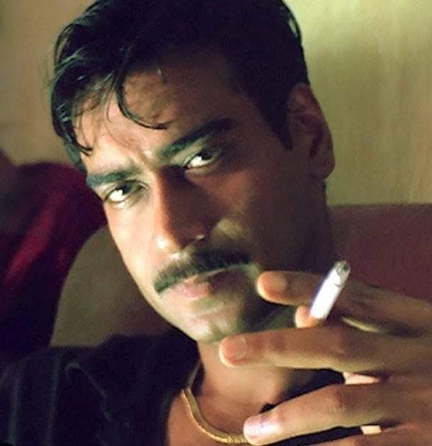 NavalSh21423304's tweet photo. @jammypants4 @Bhadwa_Sid Both films released in the same year!Both movie imdb ratings 8 One movie was based on the life of Mumbai underworld don Dawood Ibrahim and the other movie was based on Bhagat Singh.Sometimes even hard work doesn't bring the critical success that a good script can #company #tlobs https://t.co/bB9m7Ejt5L