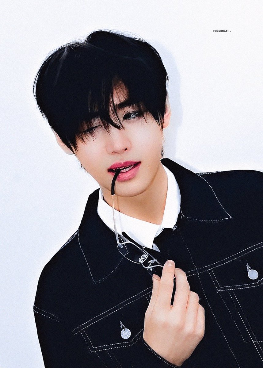 syumirati tweet media