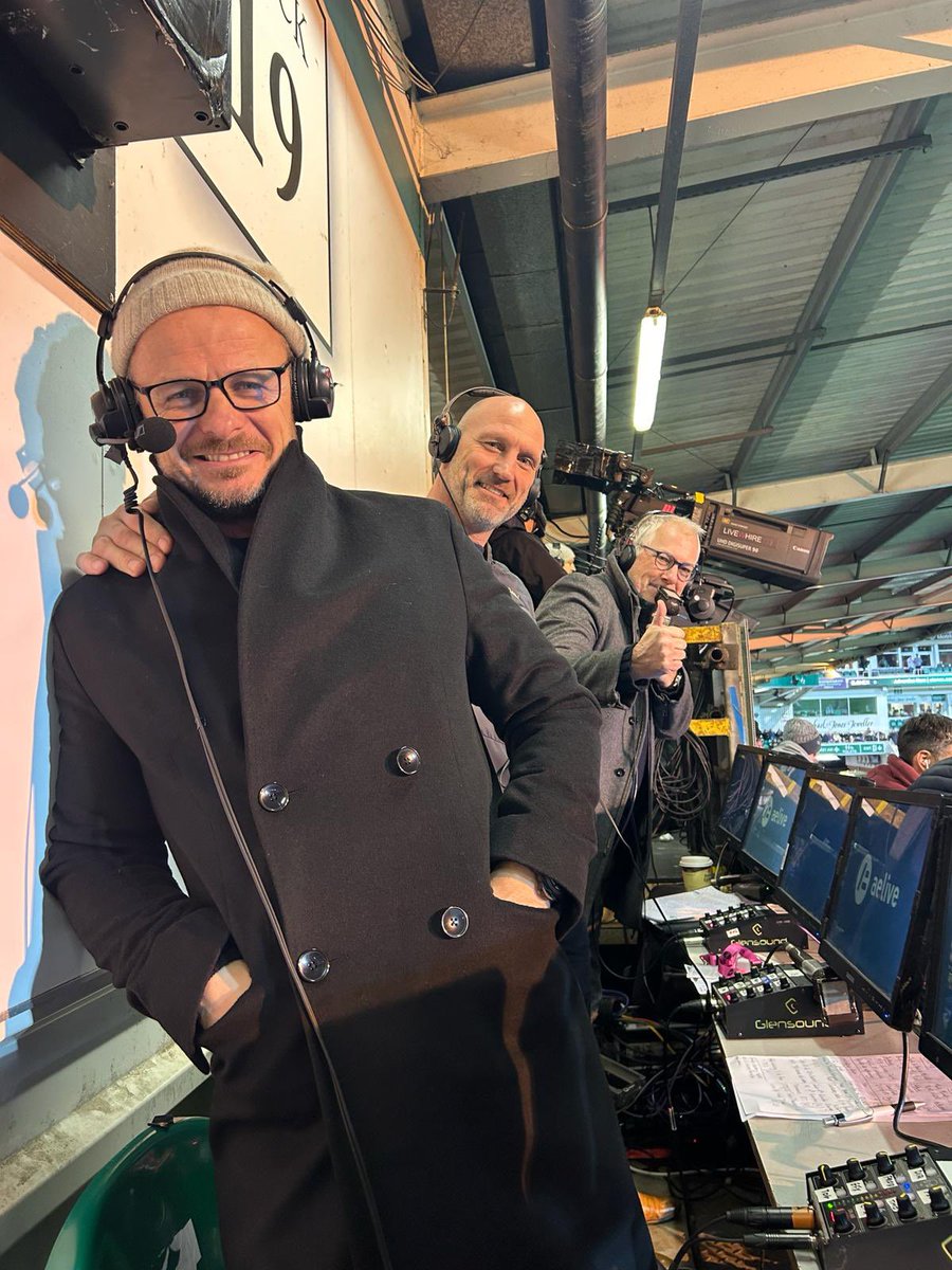 Tries, controversy and loads of @premrugby drama, been a busy Easter weekend on the @rugbyontnt beat starting @SaintsRugby then @Harlequins and finishing today @SaleSharksRugby. Please send any questions or moans or both for this week’s @standardsport rugby pod recording Monday.