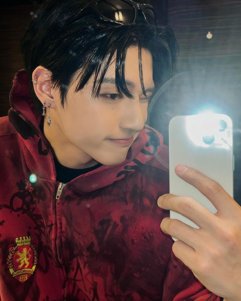 1024updates's tweet photo. [📷] 240401 | WOOYOUNG 

#ATEEZ #에이티즈 #WOOYOUNG https://t.co/2BesSmFcPN