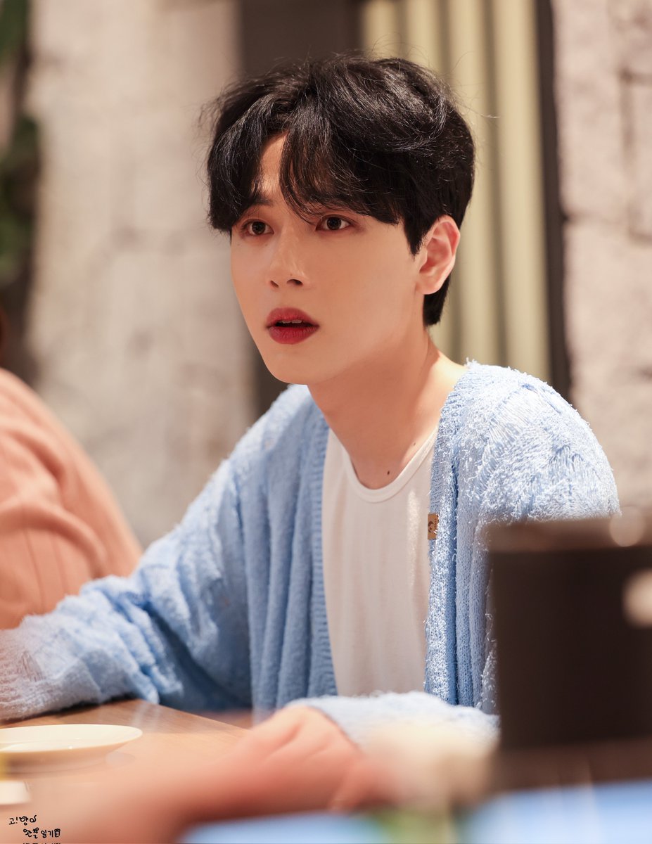 240330
만우절 기념 바보고양이🐈‍⬛

#AprilFoolsDay #만우절
#정현 #JUNGHYUN #코히 #KOHI