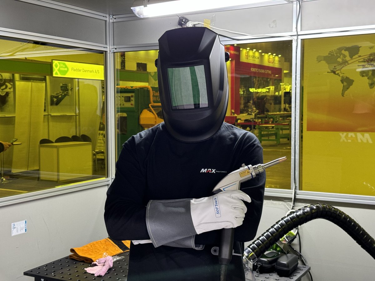 Maxphotonicsofc's tweet image. Celebrating #Easter while gearing up for #SIMTOS in #SouthKorea! 🐰❤️‍🔥
Highlighting:
- Showing LIVE laser welding technology EVERY DAY
- BIG news: A #Maxphotonic new office in South Korea is coming soon!!!
Ready to amplify efficiency and convenience for you🌟😉
#Korea #welding