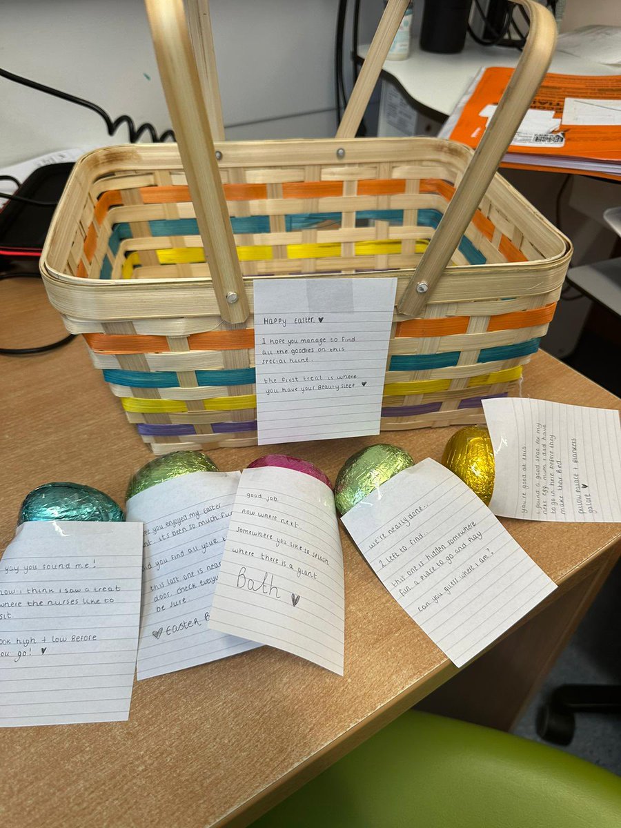 @QMCPaedsNeuro CSW Ashleigh already for her patients and families to take part in an Easter egg hunt on the ward. Who says inpatients miss out on special celebrations whilst in hospital not @nottmchildrens when staff going that extra mile @nottmhospitals