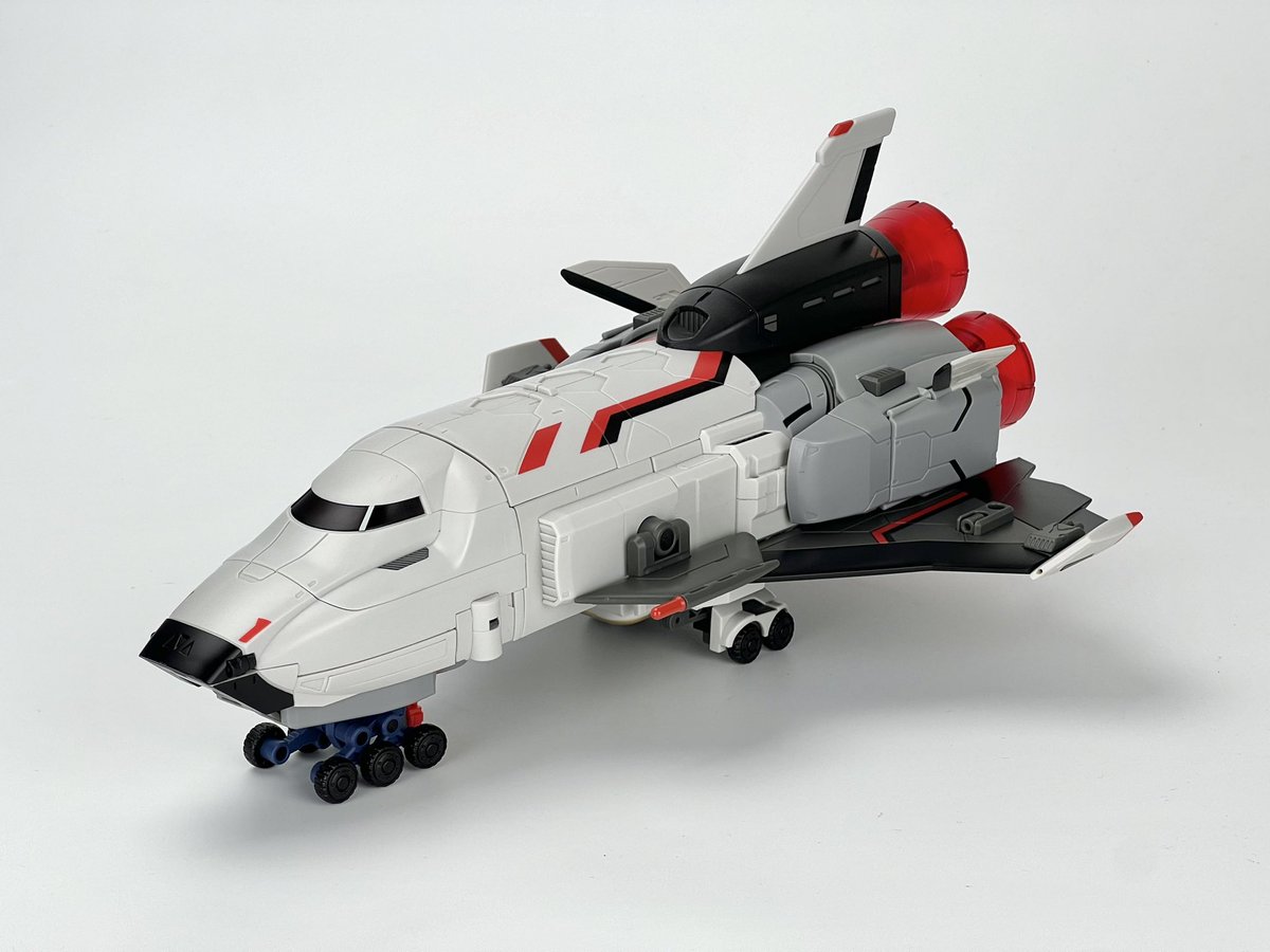 fans_hobby's tweet photo. Check out first full coloured sample of MB-22 SKY FLAME (space shuttle mode)!
#fanshobby #thirdpartytransformers #navalcommander #armadaprime #jetfire #skyflame https://t.co/P03mmHaX2h