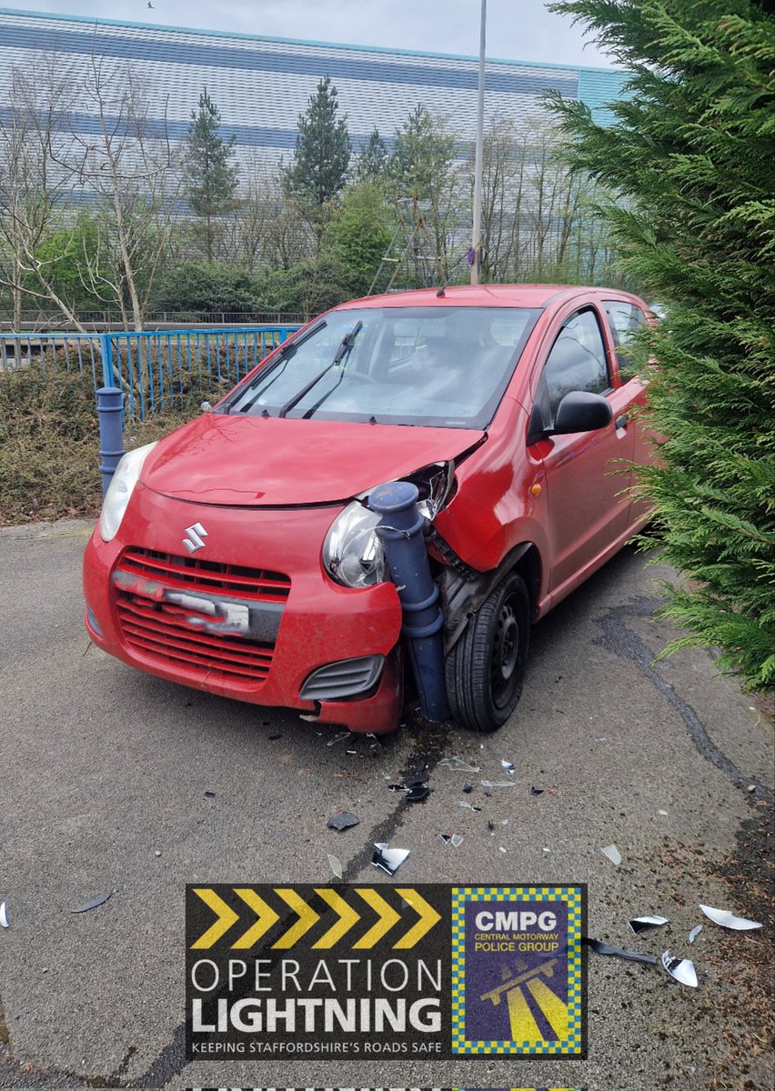 This 🚗 failed to stop for us in #longton @StaffsPolice. Driver tried his luck off road on the A50, sadly crashed! Enquiries show this 🚗 was stolen this morning from @MoorlandsPolice Driver now in custody for multiple offences❗️ #OpLightning C-Unit