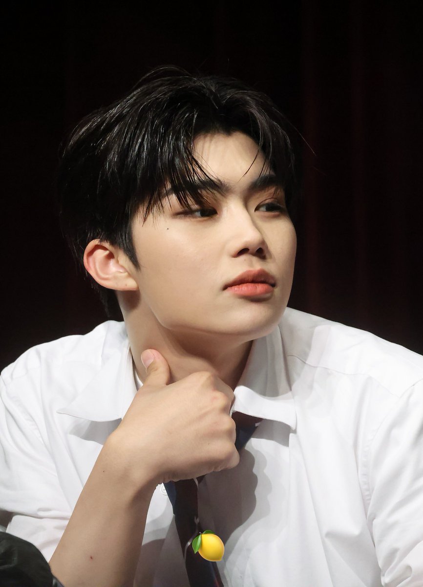 taerae_0v0's tweet photo. 231119 애플뮤직

#박건욱 #PARKGUNWOOK #パクゴヌク #제로베이스원 #ZEROBASEONE 
#만우절 #AprilFoolsDay https://t.co/2W1LETPUyJ