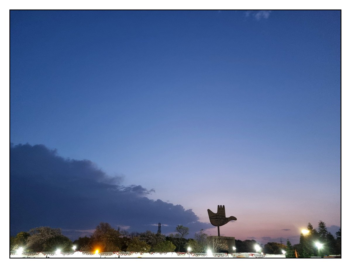 tusharnarula_21's tweet image. Chandigarh&apos;s Spring

Chandigarh, India - March 2024

#chandigarh #heritage #openhandmonument #spring #samsung #withGalaxy