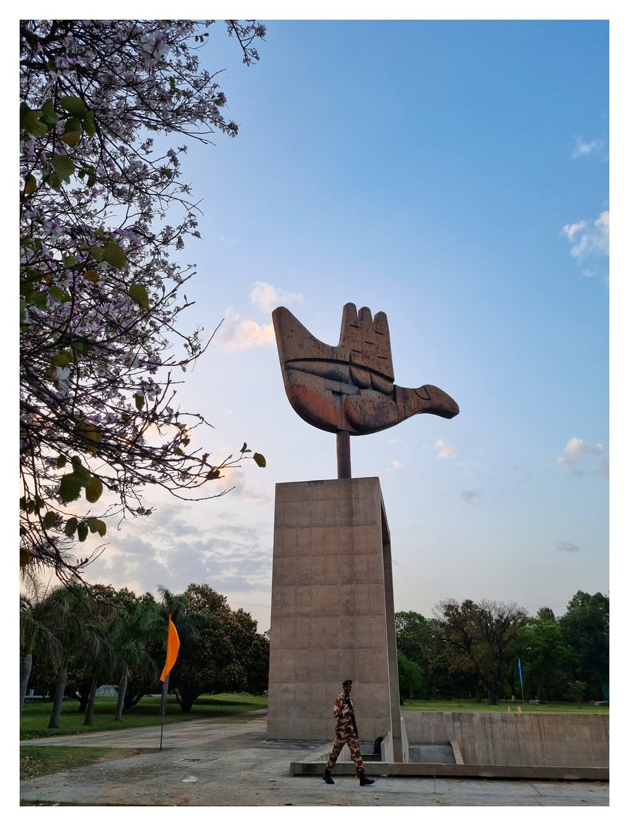 tusharnarula_21's tweet image. Chandigarh&apos;s Spring

Chandigarh, India - March 2024

#chandigarh #heritage #openhandmonument #spring #samsung #withGalaxy