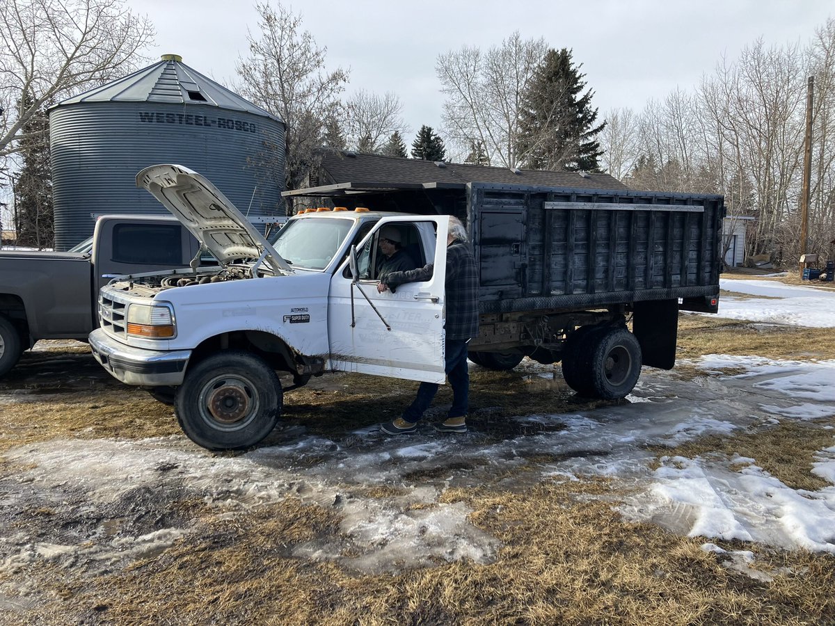 Update to this Spring 2022 post….
Got a promotion
I’m now the Evergreen Yard and Landscape dump truck driver 👍👍 for all your spring cleanup, dump run and material delivery needs!
#LoveMyJob
#WorkinMyWayUp
Contact <a href="/ZachAslin/">Zach Aslin</a> to book your Spring clean up spot!