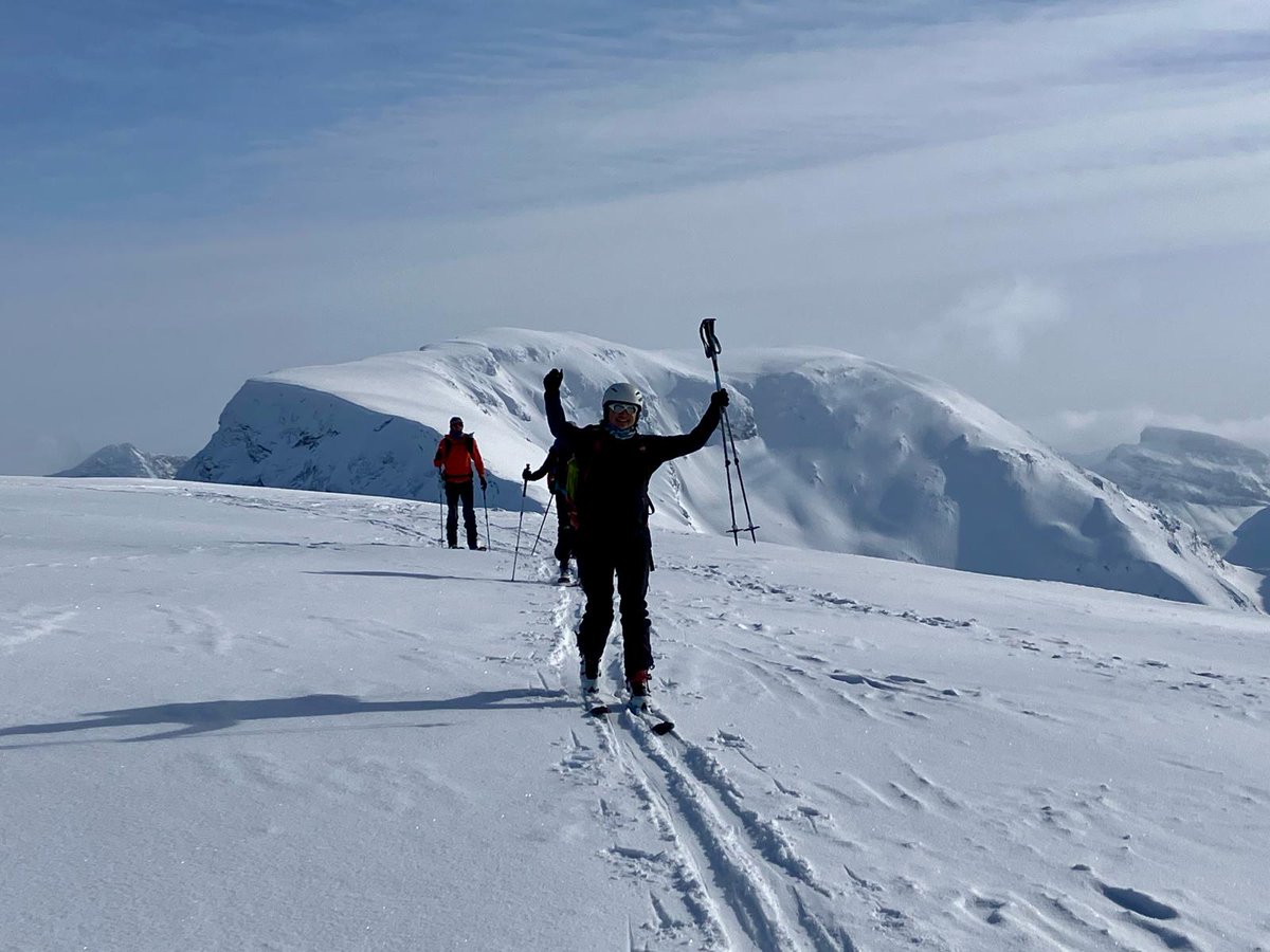 🏴‍☠️Manel Raval 1-O II*II 🇸🇳🇯🇲🎸🍉🍄☠️🥷👽💣 tweet media