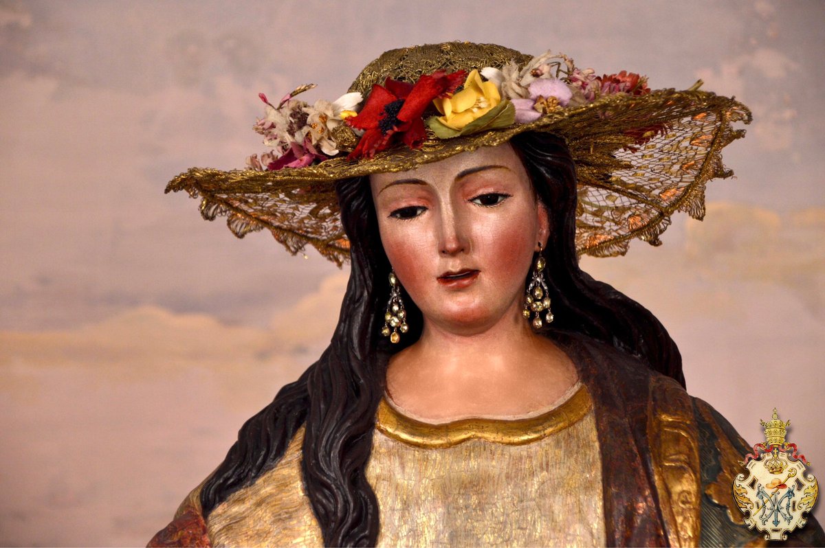 #REGINACOELI | Reina del cielo, alégrate, porque el que mereciste llevar en tu seno, como dijo, ha resucitado.

Ruega a Dios por nosotros. Aleluya.