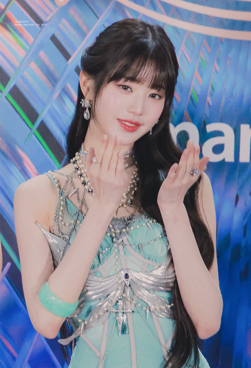 oxygen0507's tweet photo. 240401 
Happy April Fools Day
#HappyAprilFoolsDay #AprilFoolsDay #만우절 

#ウォニョン #WONYOUNG #JANGWONYOUNG #아이브 #IVE #원영 #장원영 https://t.co/NPJZMku8ft