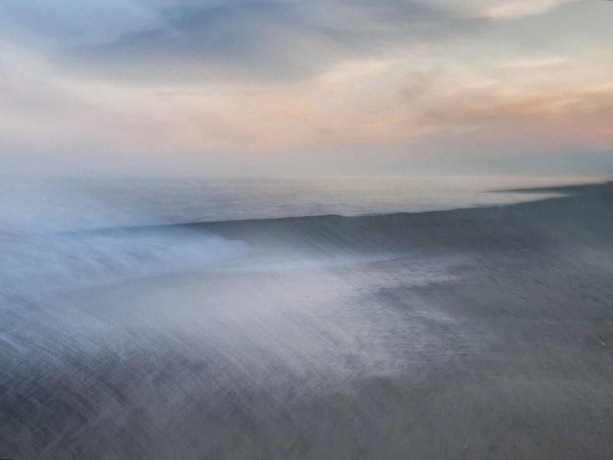 JonWelsh_'s tweet photo. Celebrating Easter with a Seascape ..

#seascape #dusk #turner https://t.co/PFL4z1oiTN