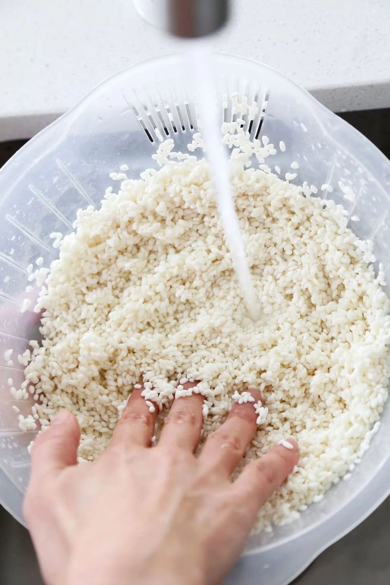 misspickledplum's tweet photo. Check out these 19 essential (and fun) kitchen tools for mastering Japanese cooking!
👉 https://t.co/1h3rtB5z7Z
.
.
#cooking #Japanesekitchen #kitchentools #onigiri #maki #gohan #Japanesecooking https://t.co/fL7ZTuxXCG