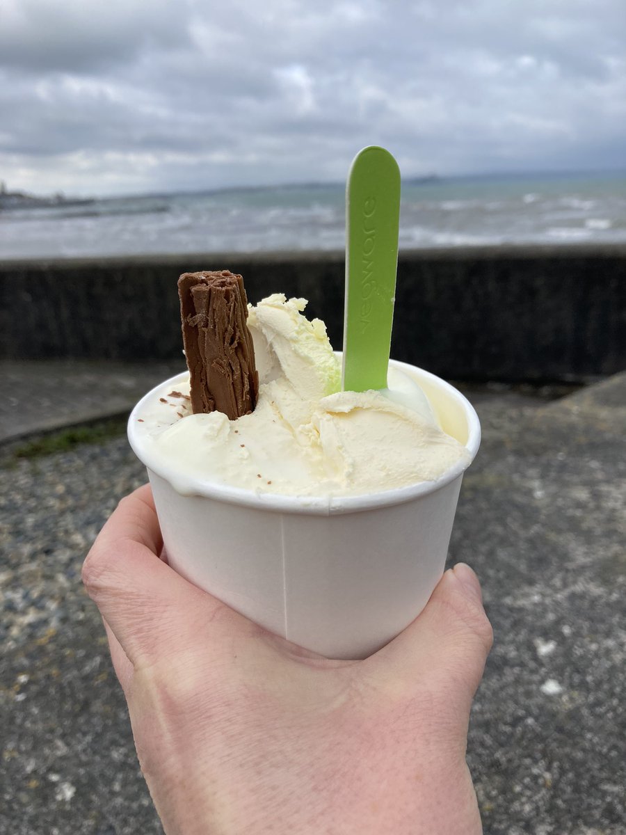 First of the season … if you know, you know! 😉🍦❤️ #Jelberts #Cornish #icecream #Cornwall #ansum