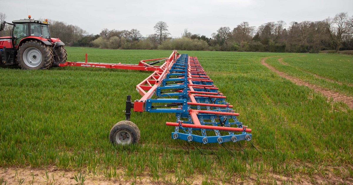 OPICOag's tweet photo. OPICO's mechanical weeding Comb Harrows offer ultimate contour following ability on uneven ground, on every working width up to the widest 27m model ↔️

Suitable for both organic &amp; non-organic systems - discover more here: https://t.co/wlX0OY5Aro https://t.co/2H9VpORue1