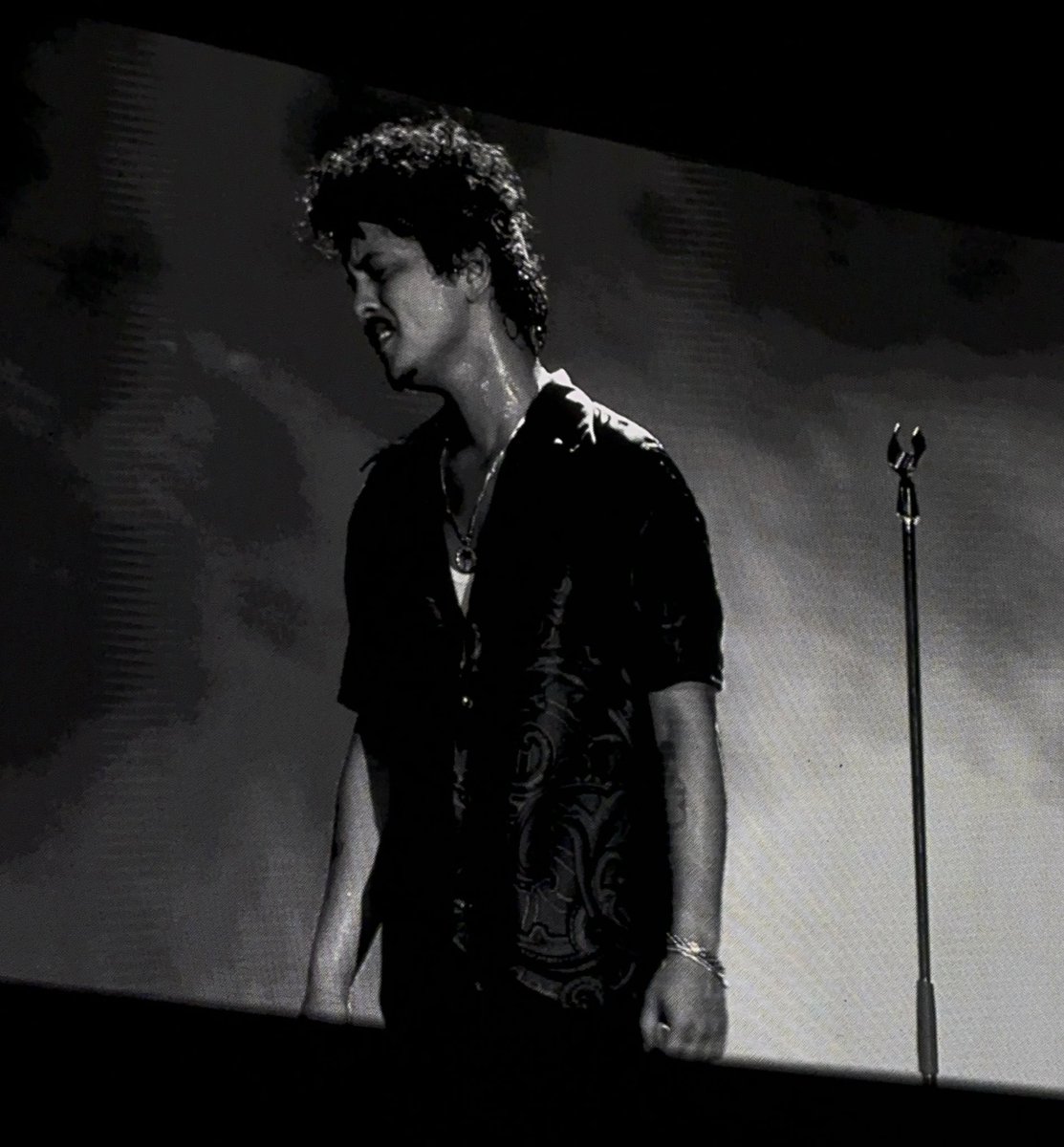 together, we’re so toxic (@vlessastrw) on Twitter photo 