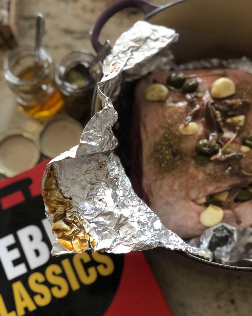 TsepangMolisana's tweet photo. Love You Down to the Bone | Cathedral Cellar Sundays 🍋 

Which wine would you pair with smoked lamb shoulder?

An adventure @InMyKitchenPod with @MynhardtJ and KWV Cathedral Cellar

Recipe: https://t.co/REYpeo3Wum 

#kwvcathedralcellar
#ChefMynhardt
#CathedralCellarRoots https://t.co/UdOlbXFmdY