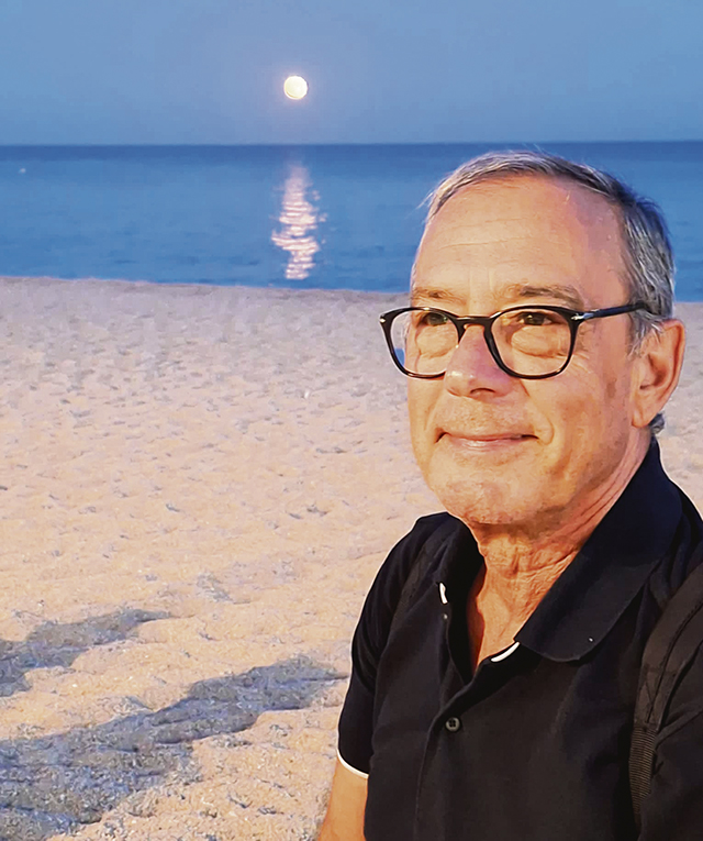 VeuAnoia's tweet image. #LaContra | 🏠 “El benestar que em dona viure a #Igualada o haver viscut a #Castellolí, és infinitament superior a viure a #Barcelona” 👉 ow.ly/aoip50R412Y

✍️ @jaumesingla entrevista a Josep Rodríguez Alsamora, biòleg, exdocent i artista