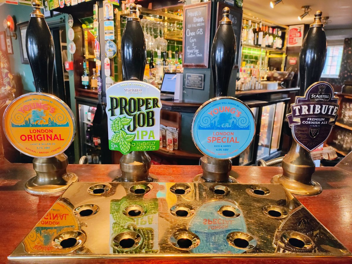 WhiteHartSher's tweet photo. On the pumps this Easter Sunday! π»
#Beer #Ale #AleLover #RealAlePub #RealAles #PubDrinks #Pub https://t.co/WtuuW4Fdt2