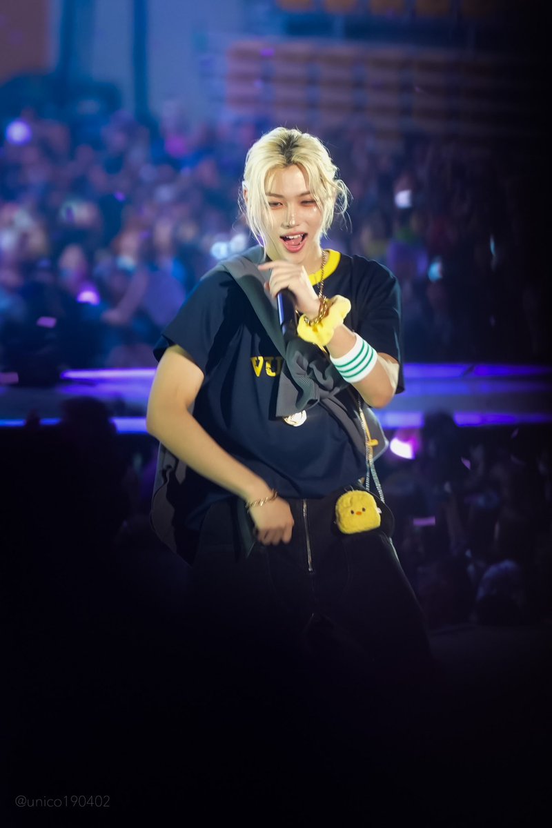 unico190402's tweet photo. 240331 Stray Kids 4TH FANMEETING ‘𝑺𝑲𝒁’𝑺 𝑴𝑨𝑮𝑰𝑪 𝑺𝑪𝑯𝑶𝑶𝑳’ 

#felix #필릭스 
#straykids #스트레이키즈 https://t.co/9VHJWyaFO9