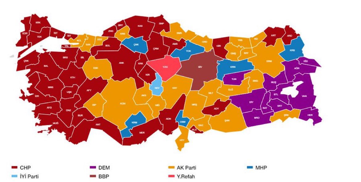 Eskişehir’in turuncu olup Kütahya’nın kırmızı olması… pararel evrende miyiz doğru söyleyin