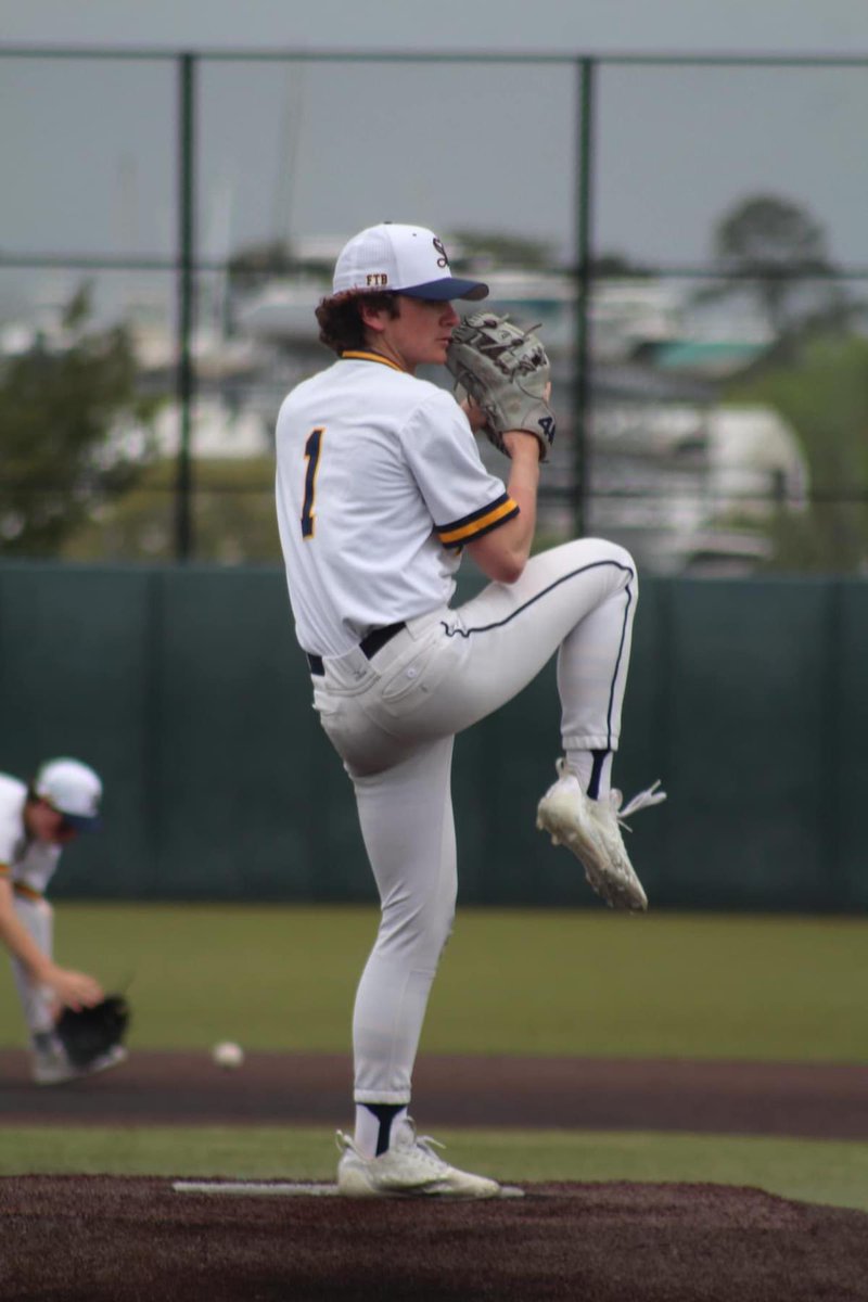 I’m sure there are some former players and parents out there that remember NoahBats around the dugout. Well, now it’s his turn to raise money with the Hit-a-thon. If you’d consider supporting him and the current team we would appreciate it. 

app.schoolfundr.org/fund/hornetbas…