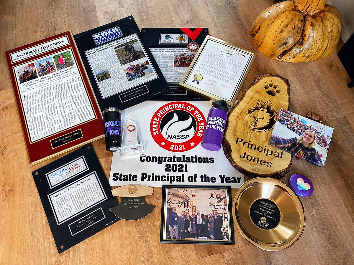 Robin Jones tweet media