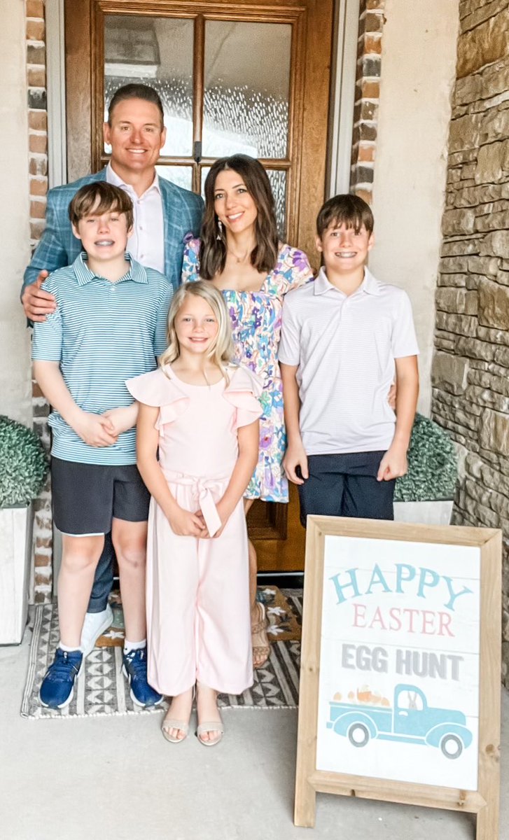 DustyDvoracek's tweet photo. Happy Easter!!! https://t.co/aTH4R3muUA