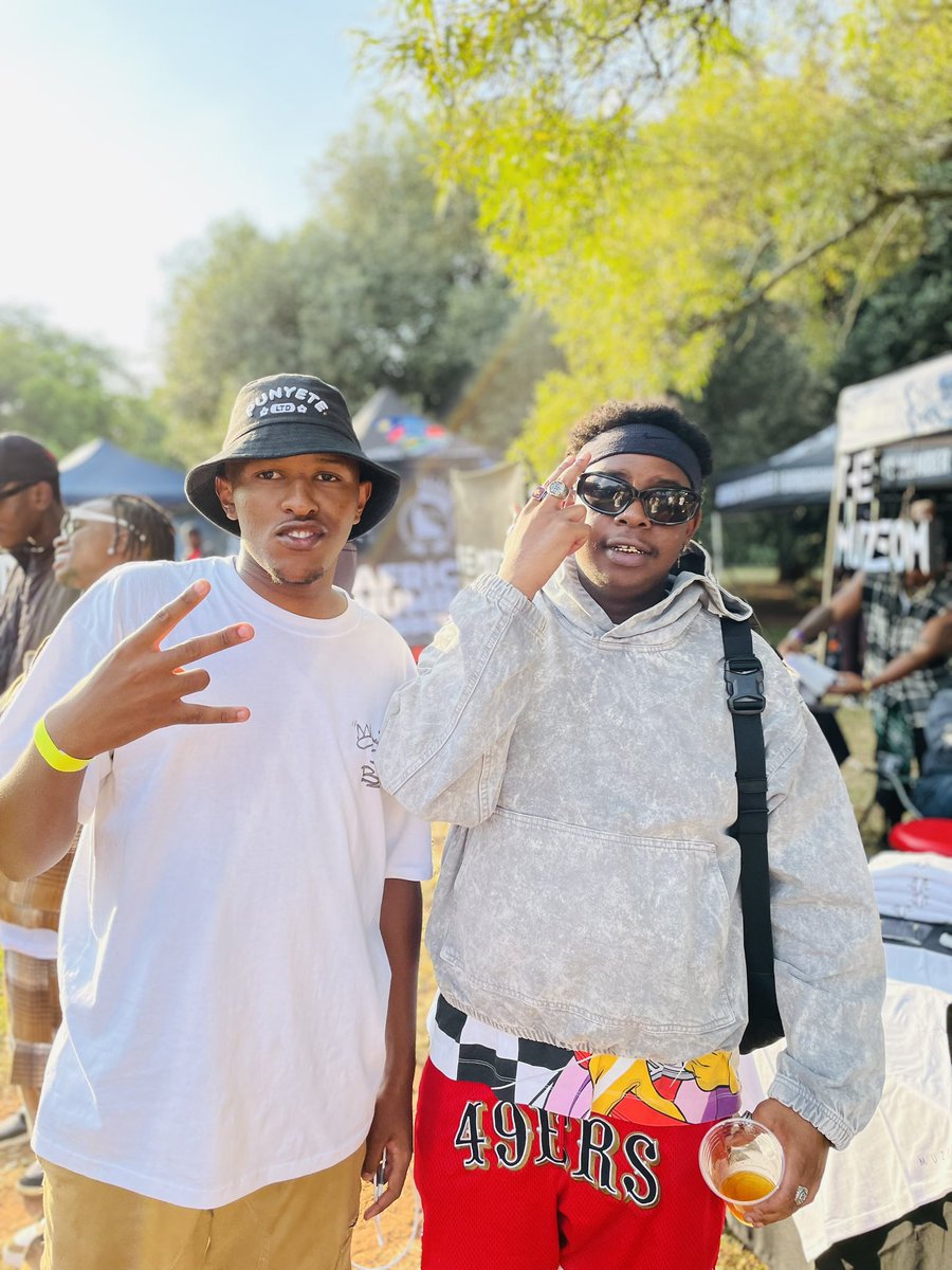 karabojaden's tweet photo. @_leodaleo_ @HerculesBeats  @MmasechabaSpark @blue_pappi 
#ReeceEffect ❤️🔥🙏🏽 https://t.co/N8MBzqPxYe