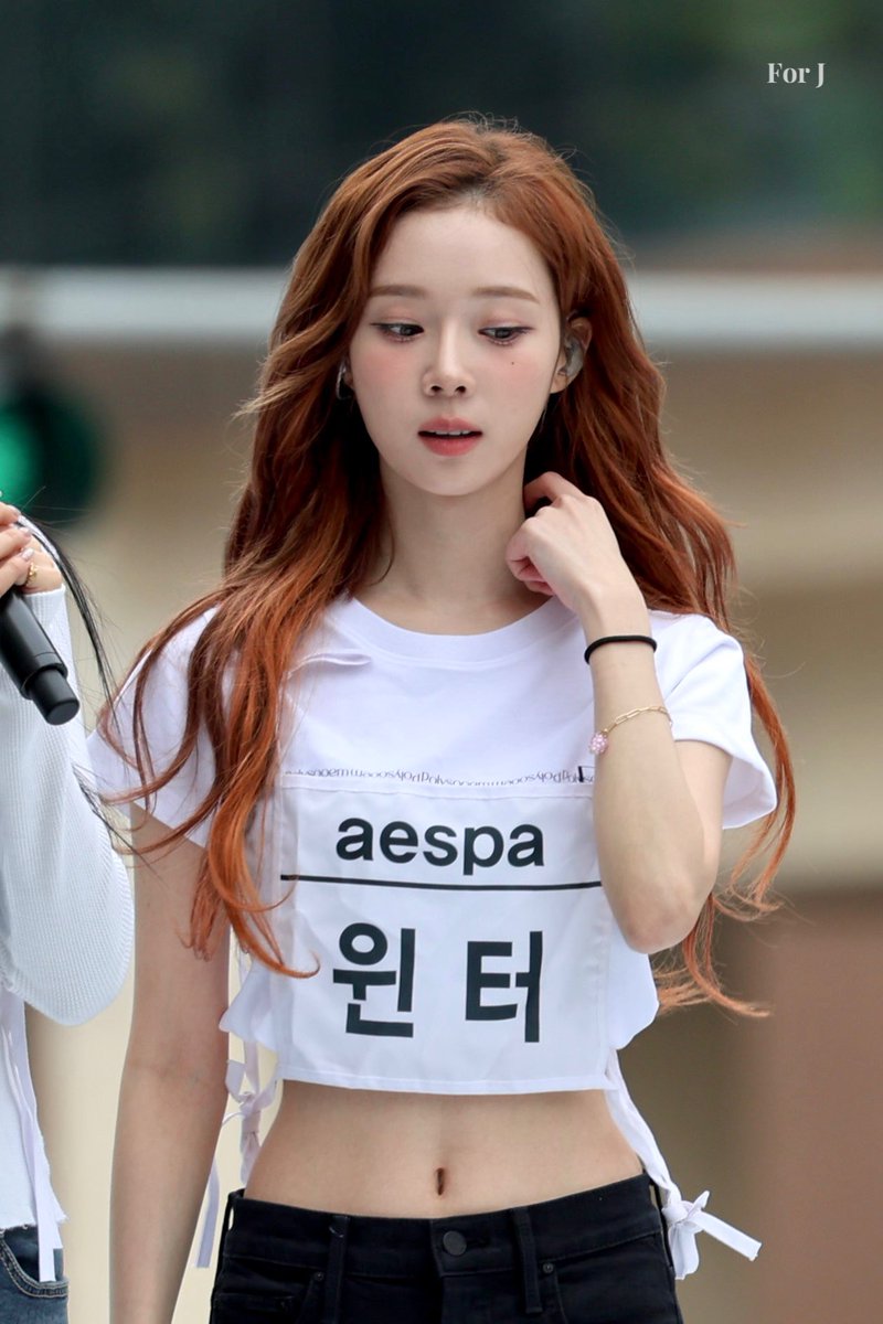 jxxvolxs's tweet photo. #AprilFoolsDay

#aespa #에스파
#WINTER #윈터 https://t.co/o4o1FdukOA