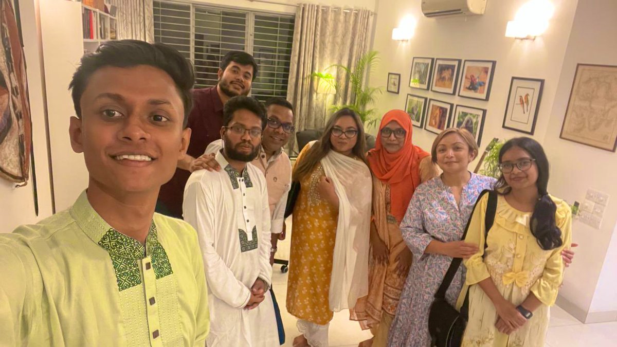 What an excellent evening spent discussing #Climate #Communications and beyond with delicious Iftar! Thank you @NayokaMartinez for hosting us!