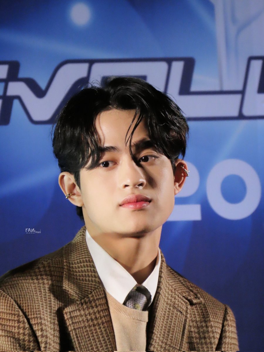 ran____rani's tweet photo. 엉뚱하고 귀여웠지😘
20230304 #2023YEvolution #YEvolutionXJeffBarcode #BarcodeTin https://t.co/AiMdAcHrJE
