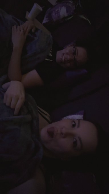Couch date with wifey 🥰🥰🥰 https://t.co/tzAZzwMqyZ