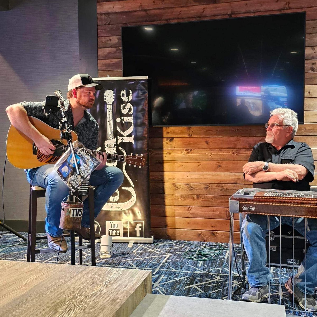 Join us every Wednesday at 6PM for fantastic tunes from incredible artists, all month long.

JAN 10 | LAWRENCE BROTHERS | 6PM
JAN 24 | COLTON KISE | 6PM
JAN 31 | STEPHANIE RABUS | 6PM

themintbowlinggreen.com/entertainment

#TheMintGamingHall #themint #kentuckygaming #kentuckylife