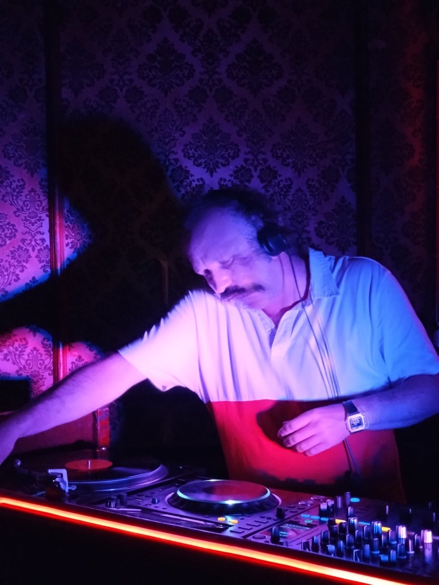CHANSONRomain's tweet photo. Bye bye Kitcheners, 2nd oldest bar in Joburg, we loved you so much. The moustache guy is playing disco - techno on vinyl 🥰 https://t.co/69ZizqcLJX