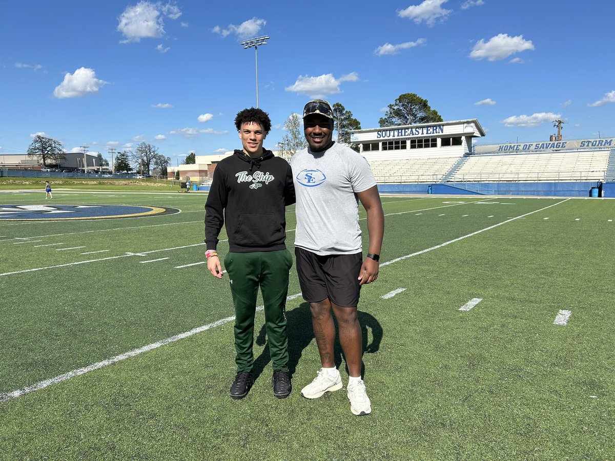 BlakeSummers18's tweet image. Wanted to thank @CoachBrooksS for the invite to southeastern spring practice!! @AtterberryBo @ProsperEaglesFB @Coach_Hill2 @Coach_Moore5