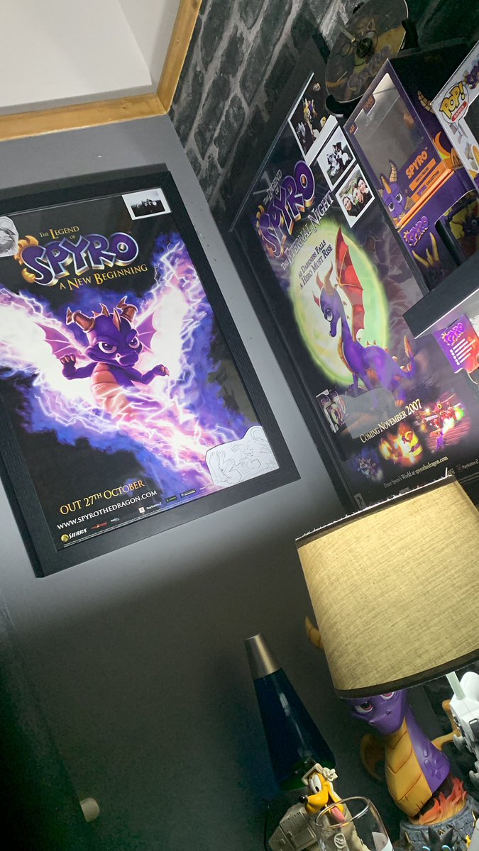 kuda_Collects's tweet photo. HEY! I’m Kuda!… Or Kamu ~ 🐶 
-
I’m a furry and video game collector heavily into spyro merchandise! 🐉
-
If you’re interested to see some rare &amp; unusual merch then stick around! ✨ 

Follow my insta to see posts first &amp; check out my alt page @purple_havok https://t.co/iKuGON6SkX
