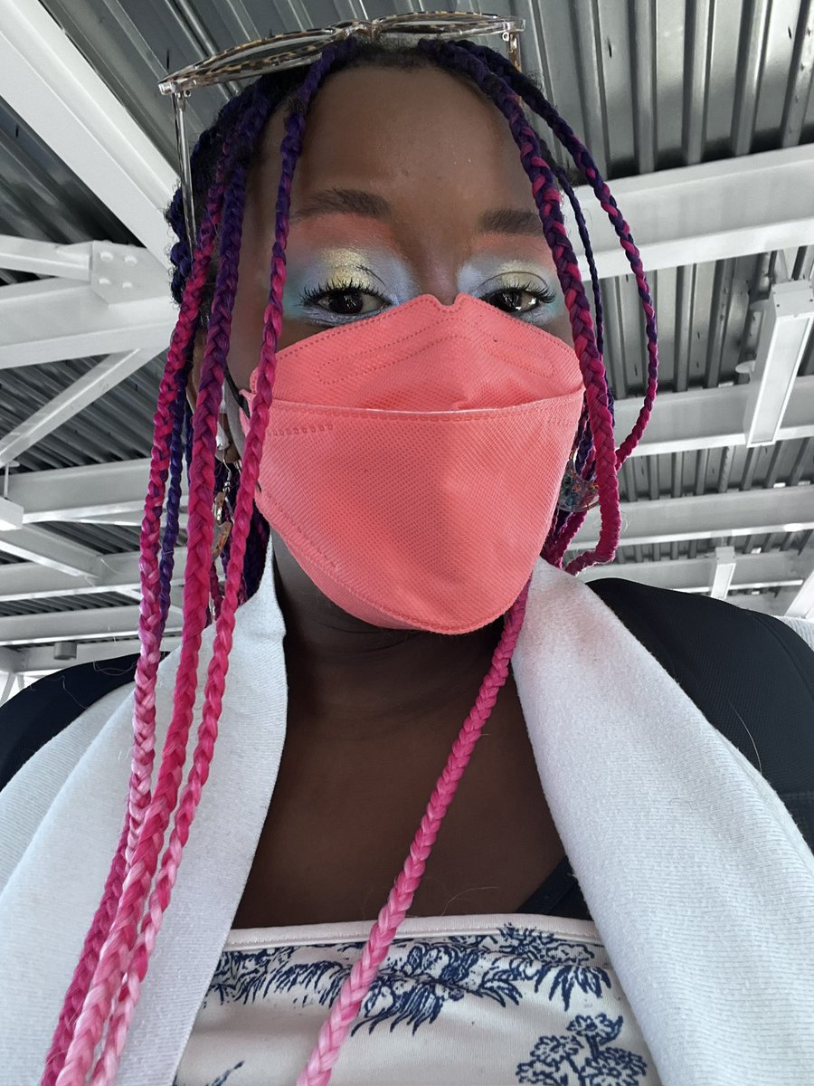colorsparkly's tweet photo. Black and non binary happy #TransDayOfVisability https://t.co/0Oxv7Uwd6B