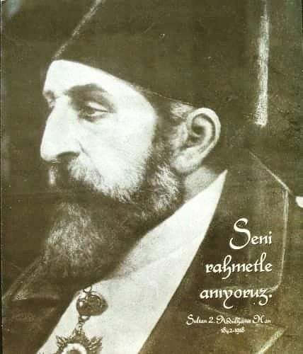 Bu seçimin özeti...
" Getirdiğim suyu kana kana içip, boğazları kuruyana kadar bana küfür edecekler..."

Dedem Sultan 2.Abdülhamid Han
Bu akşam seni bir kez daha iyi anladım...