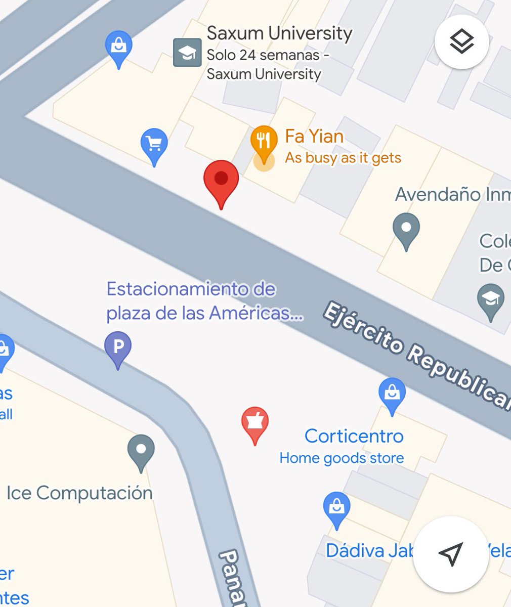 ciudadhumanahoy's tweet photo. Su apoyo @AMEQueretaro @SSPMQueretaro  para retirar e infraccionar a SUV estacionado sobre la banqueta en colonia carretas sobre Ejército Republicano #143. Placas UNL-765-D. https://t.co/76Nn0wOCDK